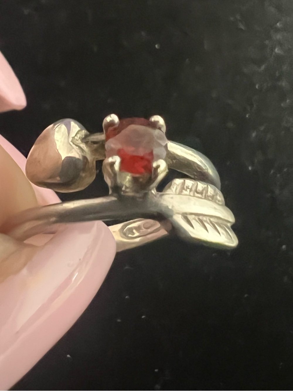 AVON STERLING SILVER VINTAGE GARNET BYPASS RING.  TINY SIZE 4.5